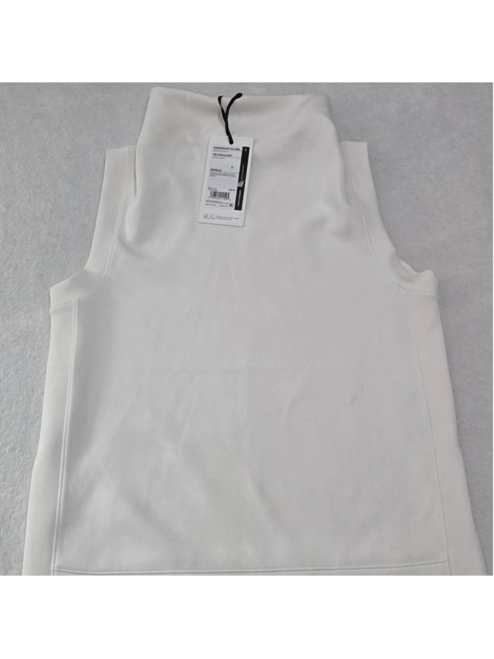 Calia white tank top in XS #calla #basics